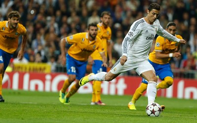 101博体育热评-VAR是否毁了足球悬念