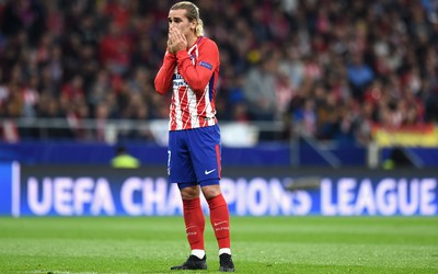 101博体育快讯-伊拉克队门将赛前准备仪式